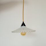 Suspension en opaline