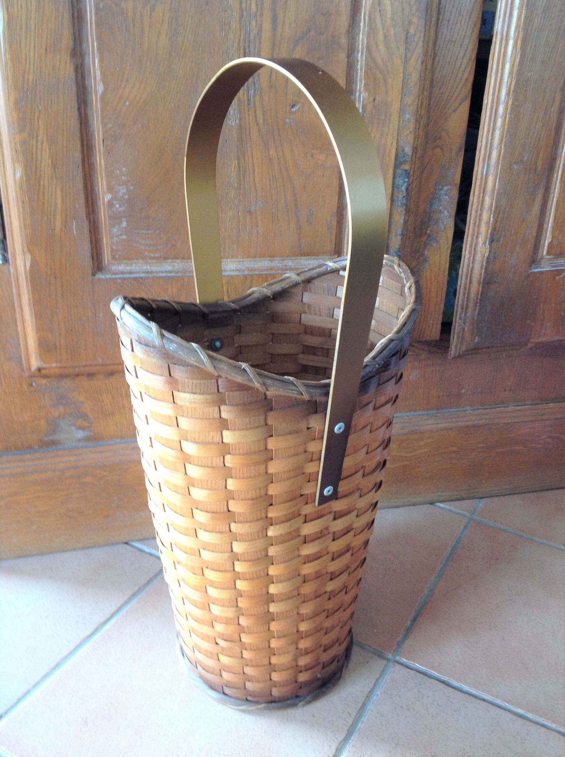 Braided wicker umbrella holder 60/70s