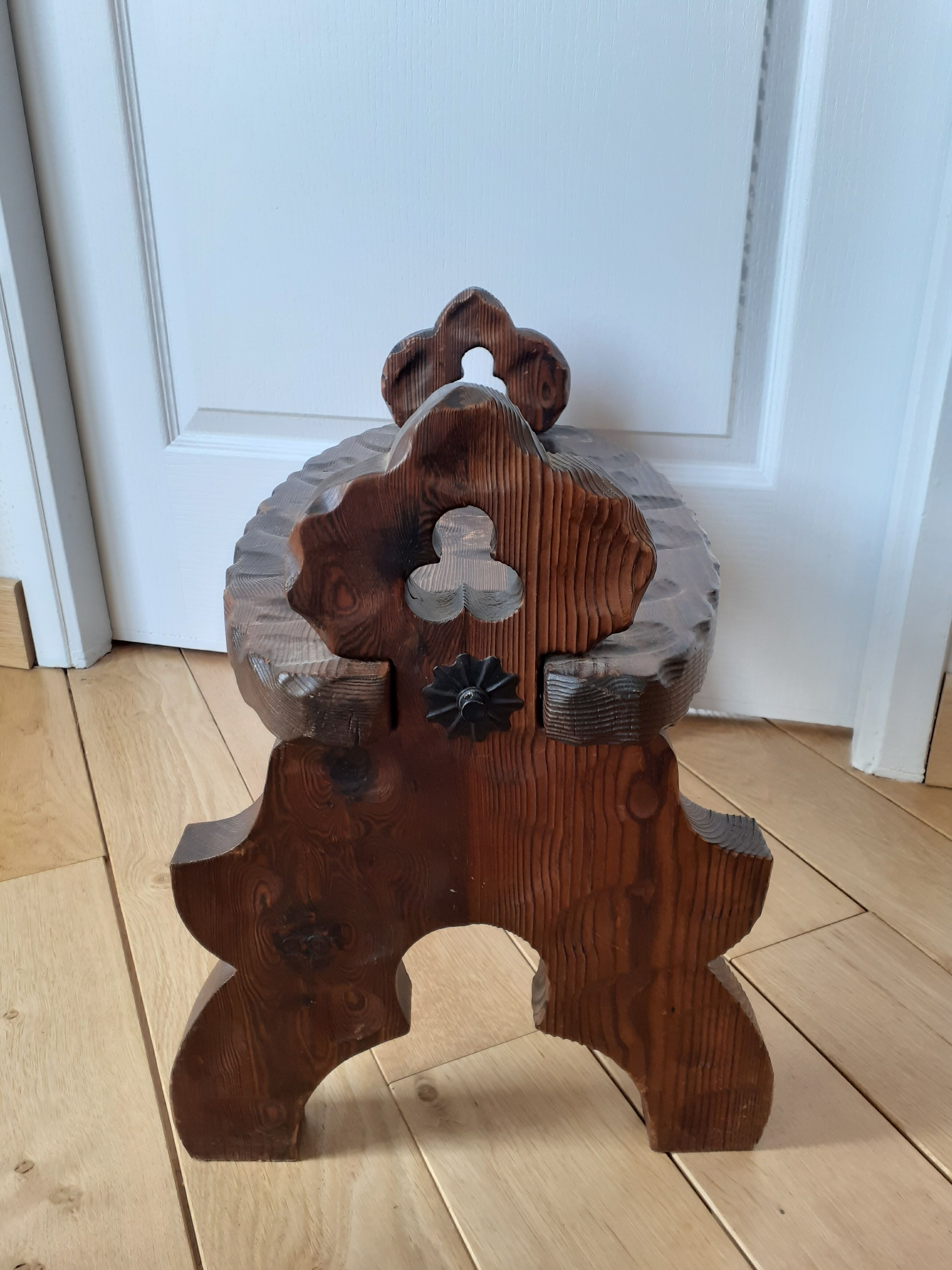 Tabouret banc bois esprit forêt noire