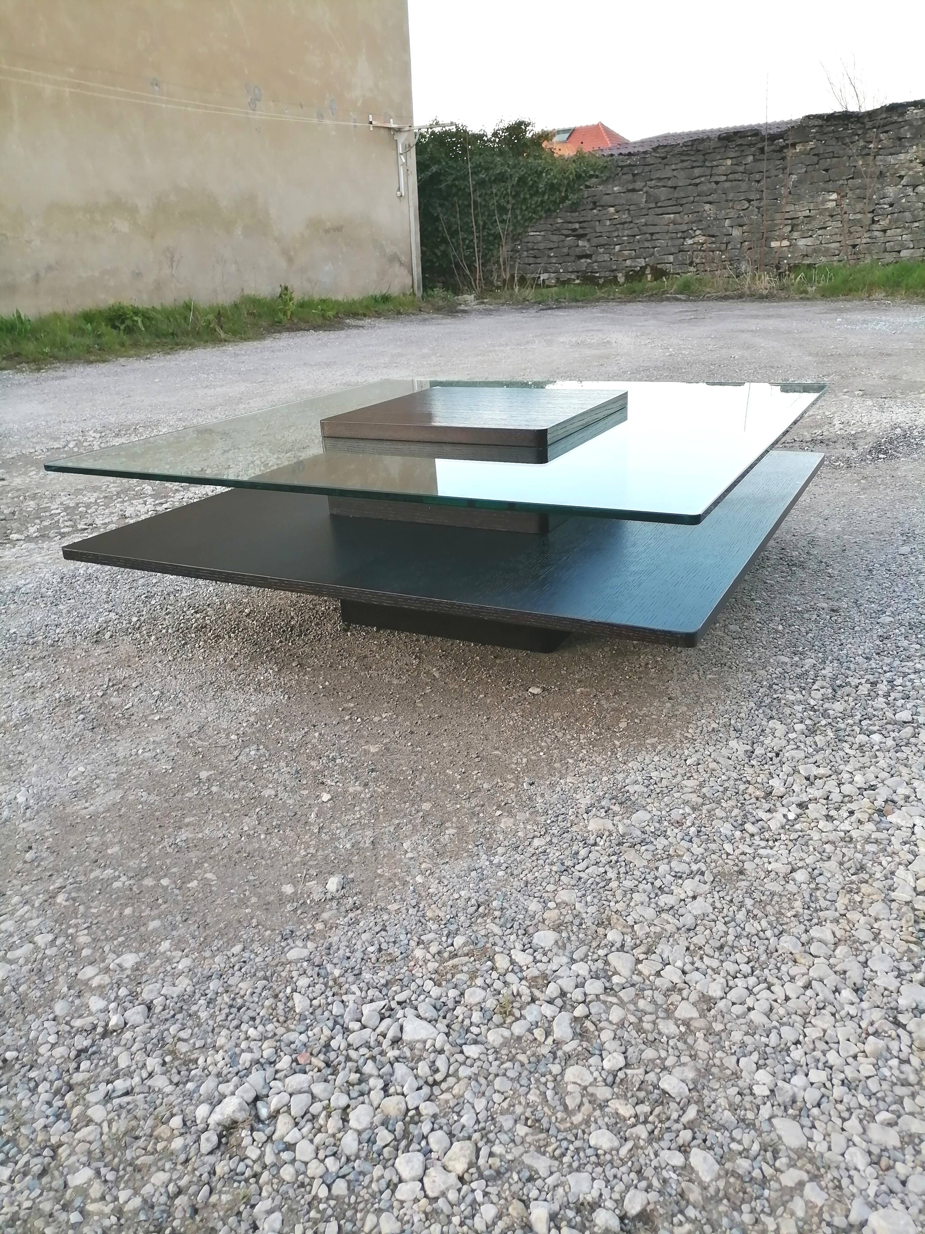 Table. Low square. Oak. And tempered glass. Koza.           Desing.   Angel.   Cerda