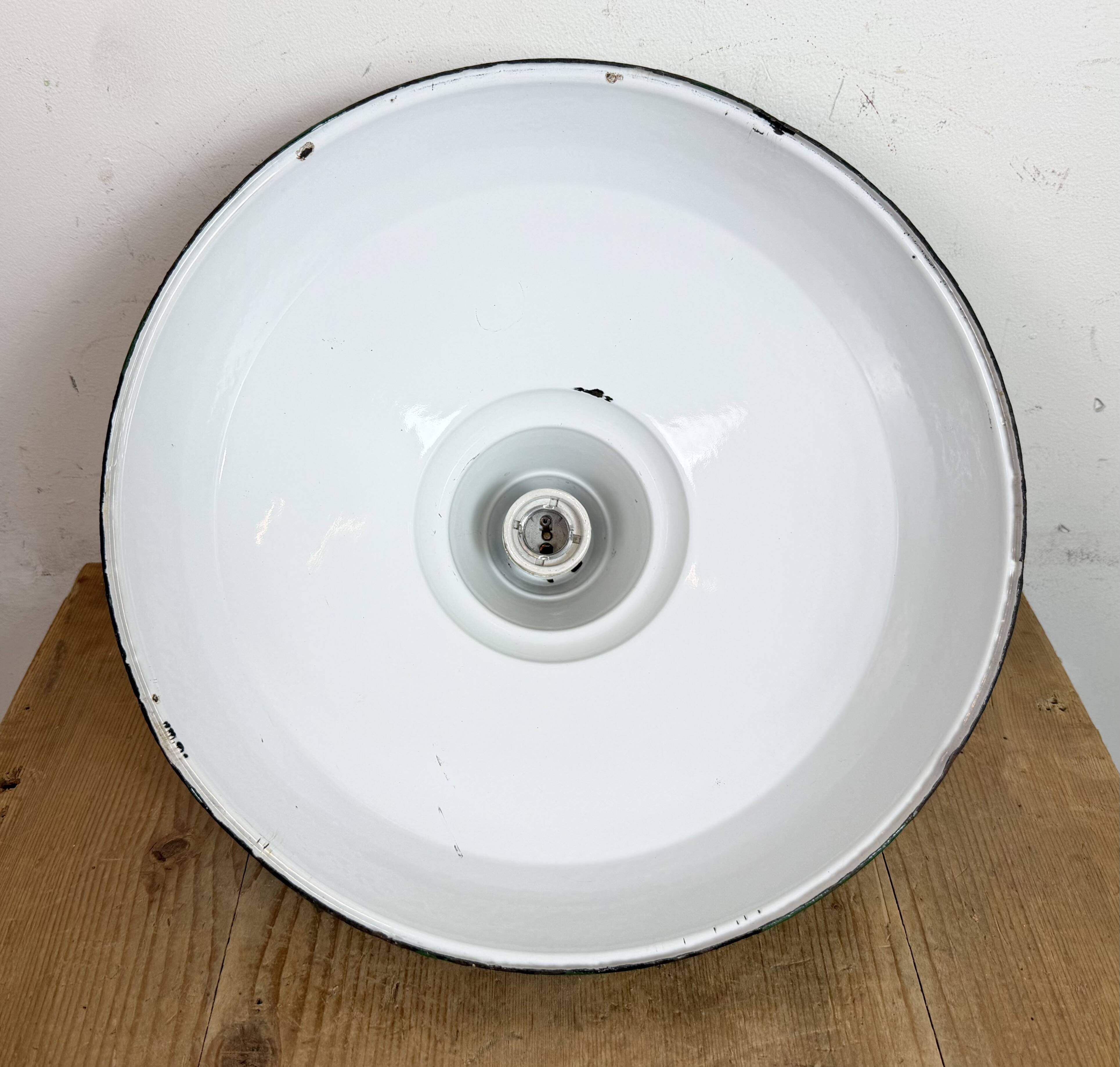 Industrial British Green Enamel Factory Pendant Lamp, 1960s