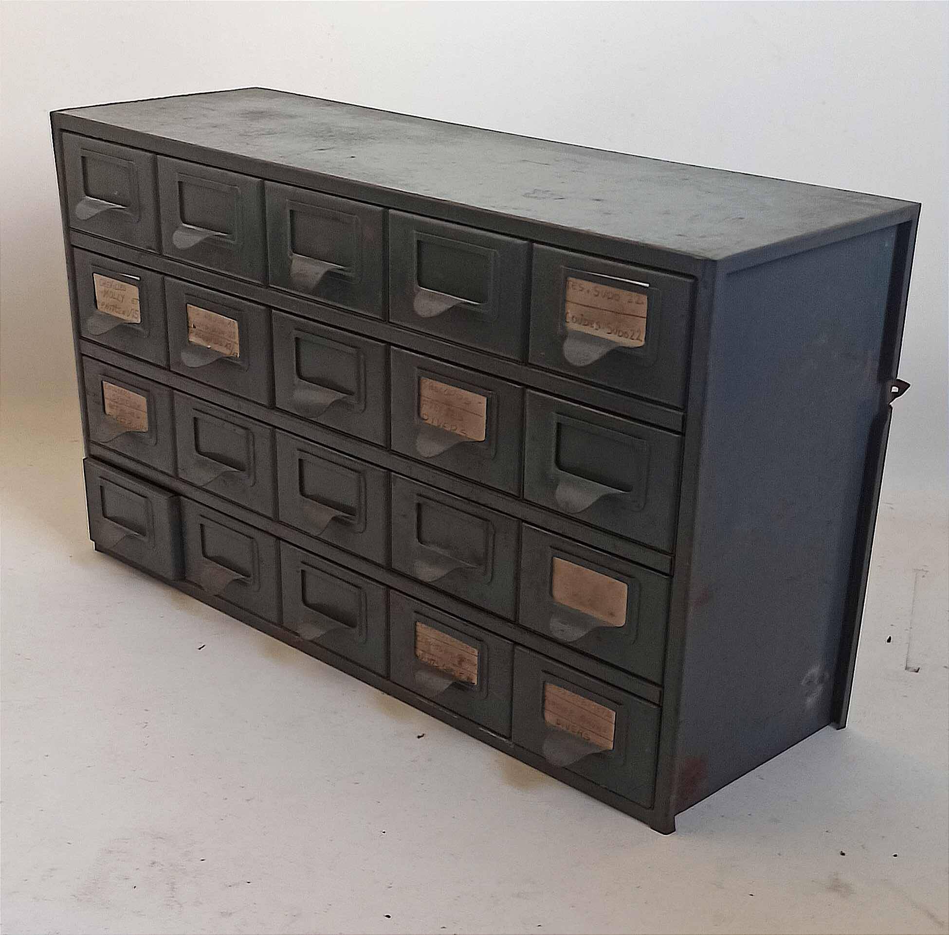 Metal workshop cabinet with 20 drawers, width 69 cm