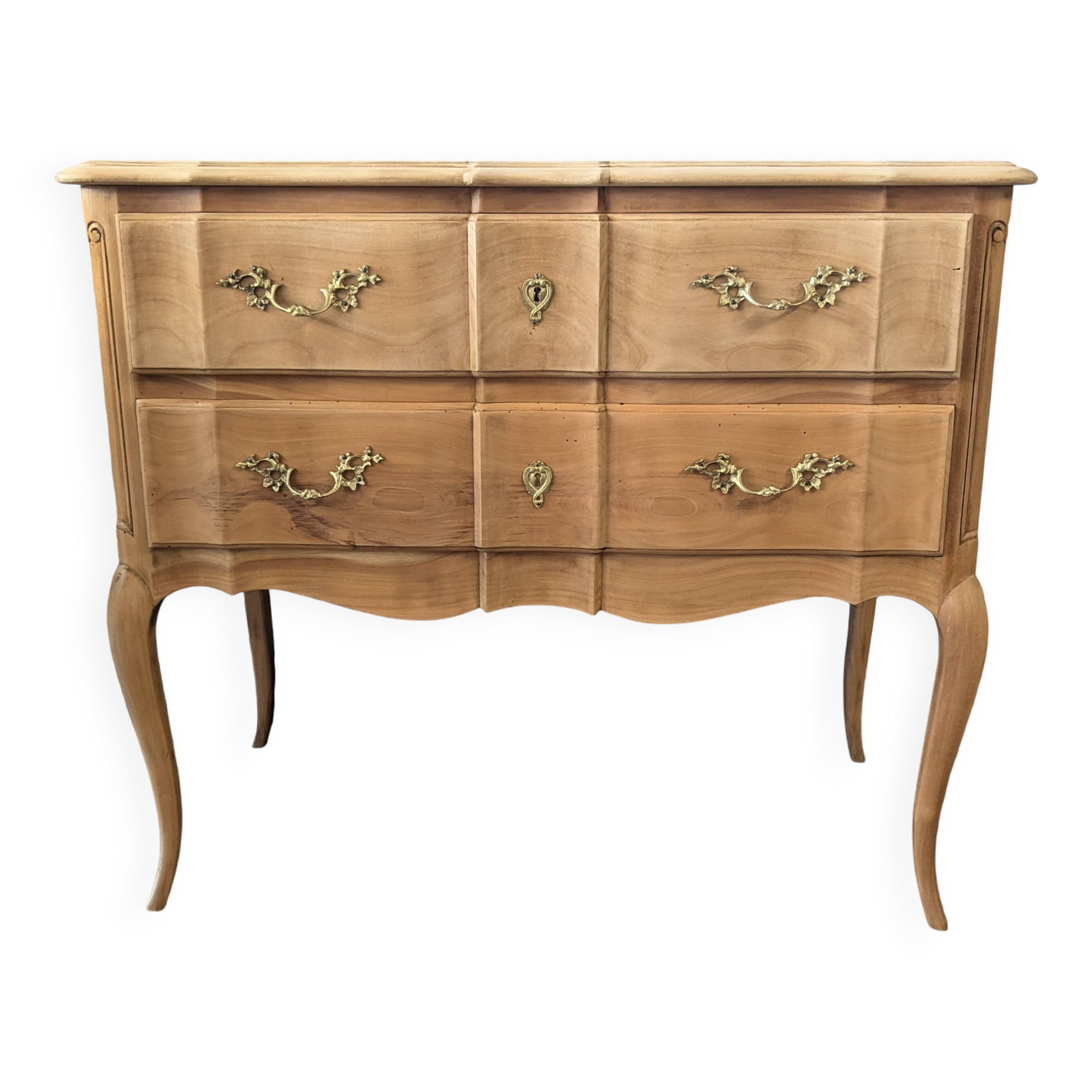 Crossbow chest of drawers