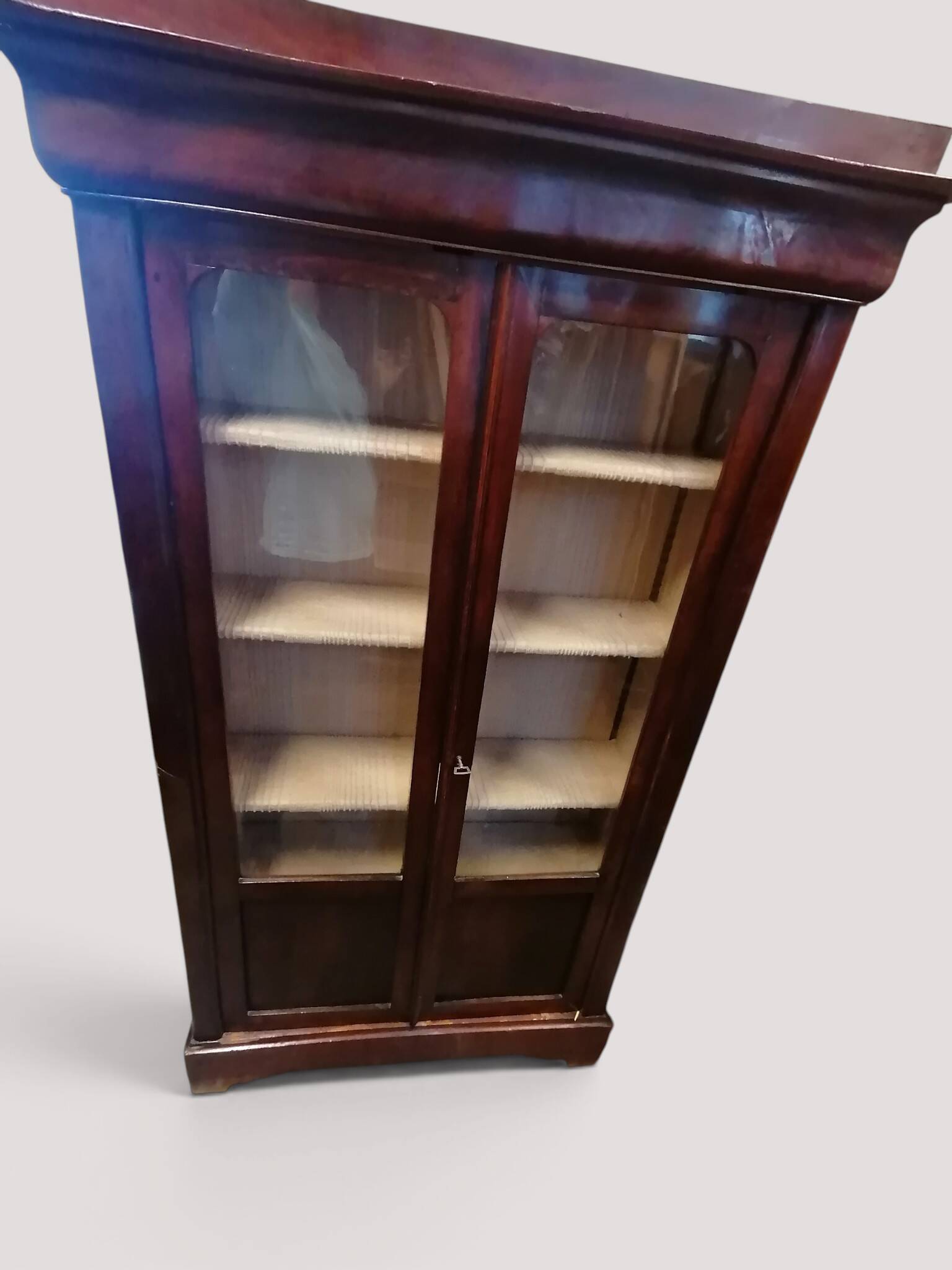 Antique mahogany veneer display cabinet from the 19th century - Louis Philippe style