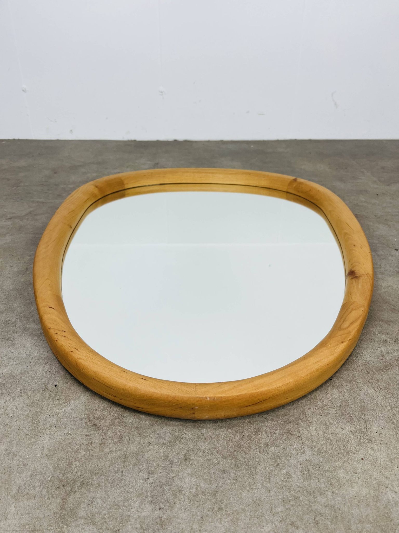 Scandinavian style wooden rim rearview mirror