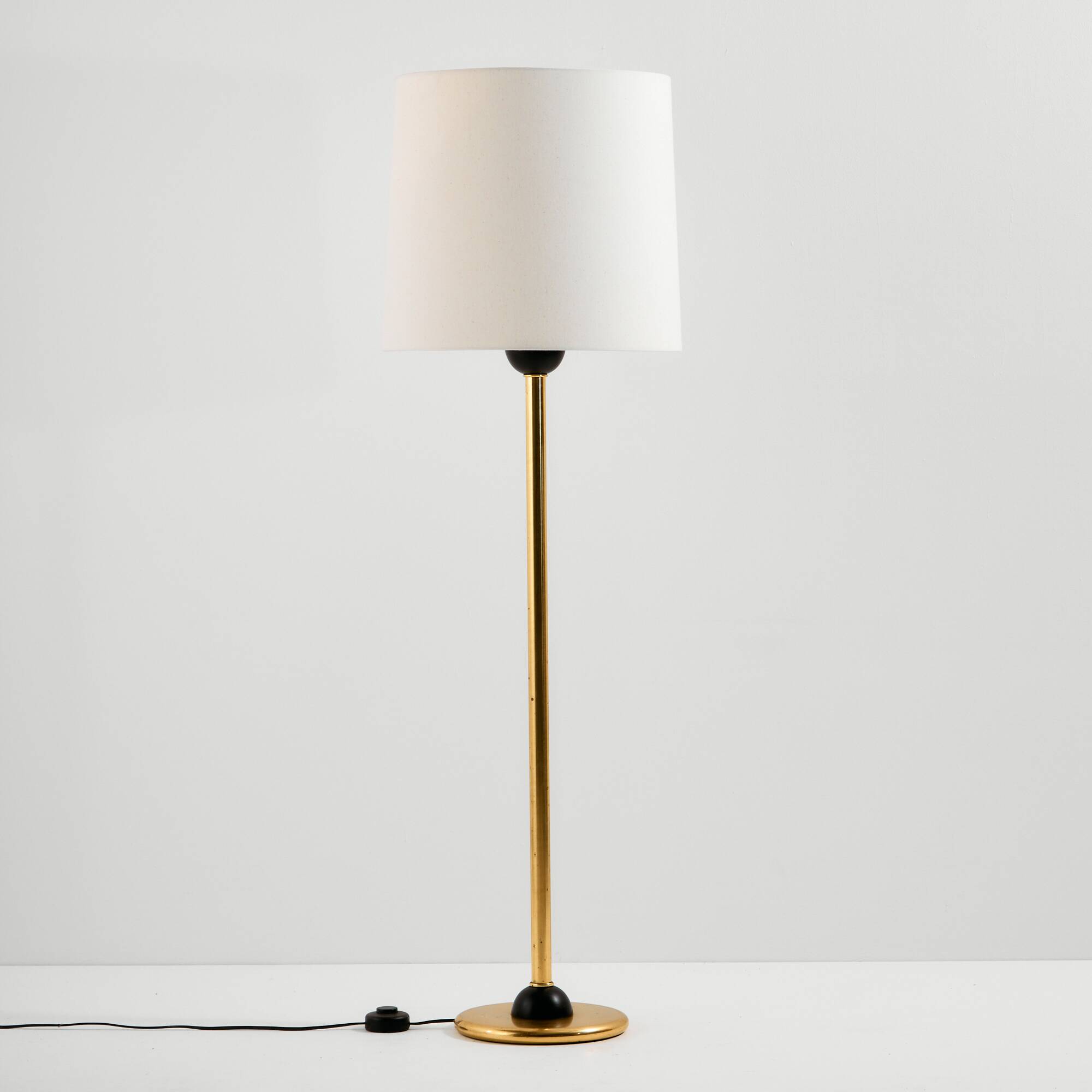 MK10571 Brass floor lamp