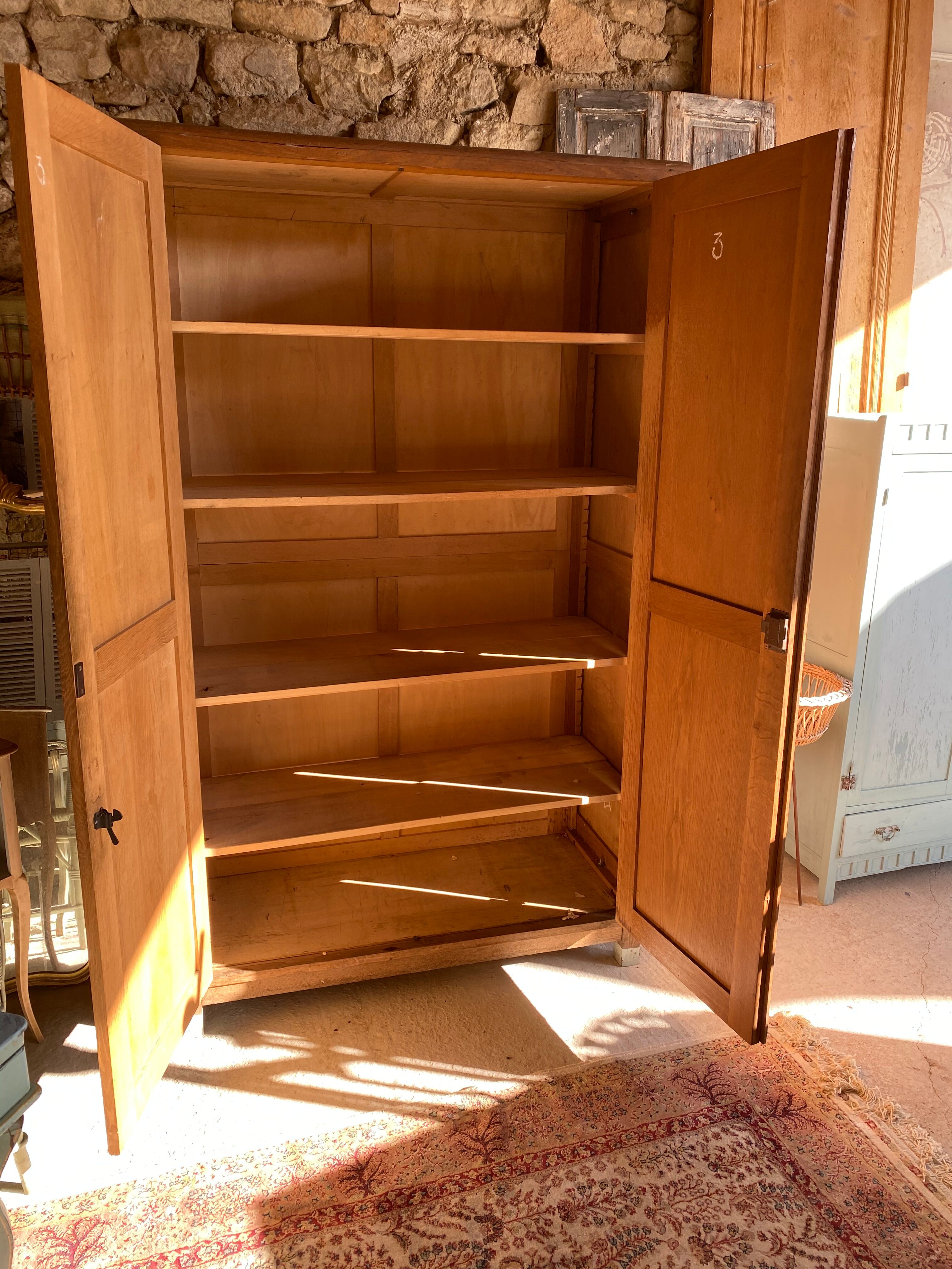 Armoire d'école