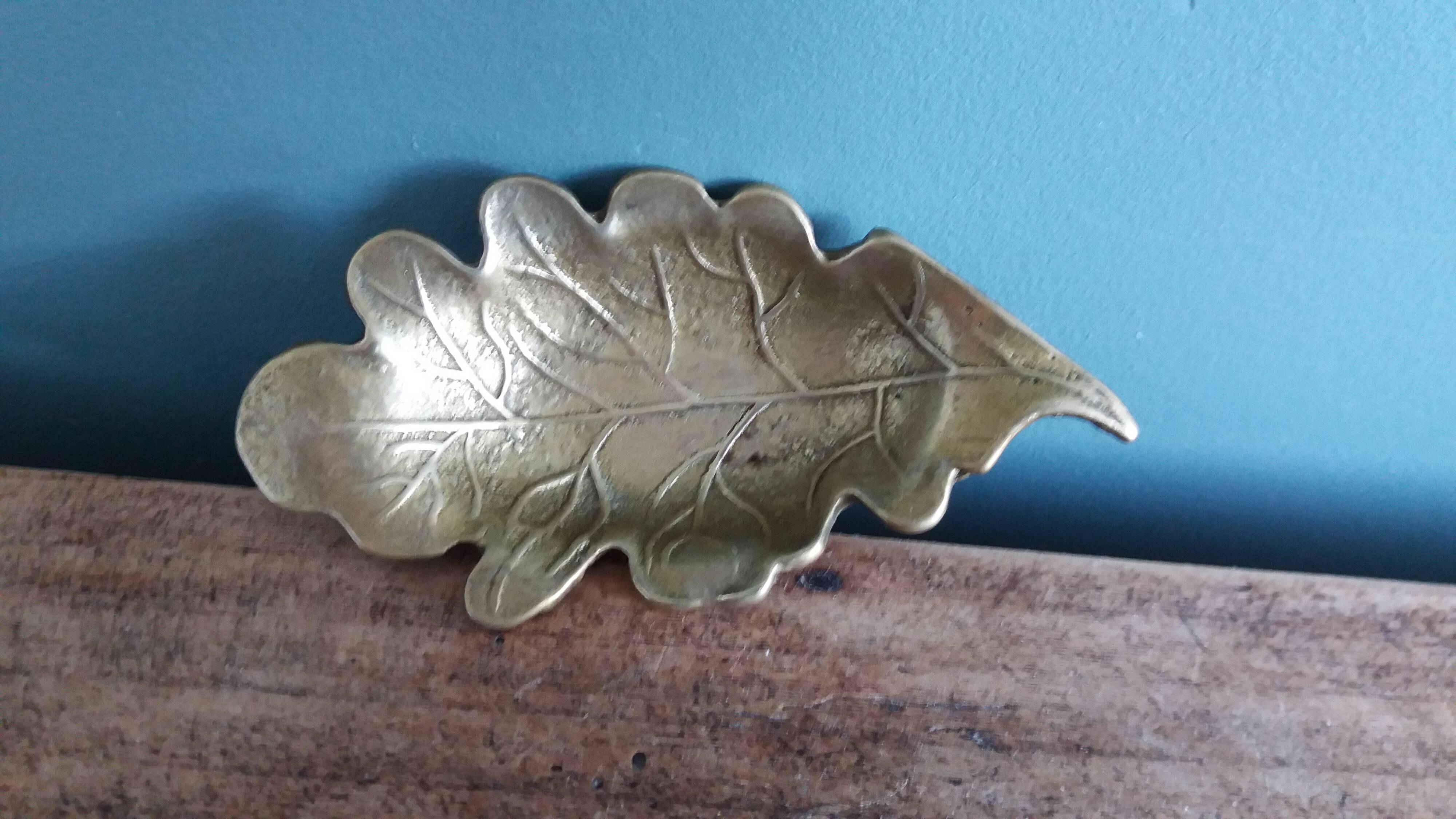 Cendrier feuille de chêne en bronze ou laiton