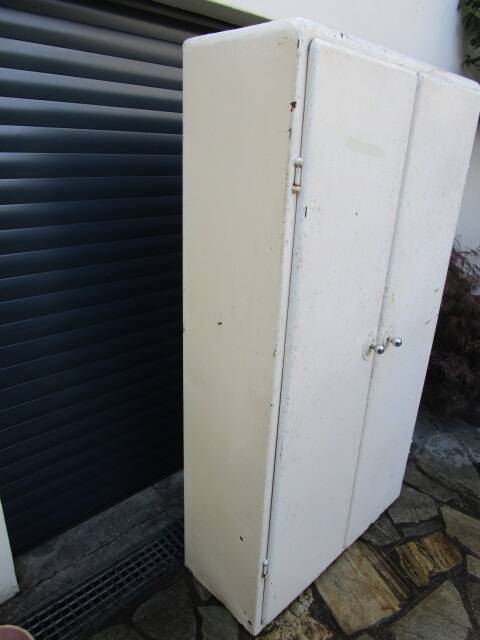 Mado antique kitchen cabinet, all metal