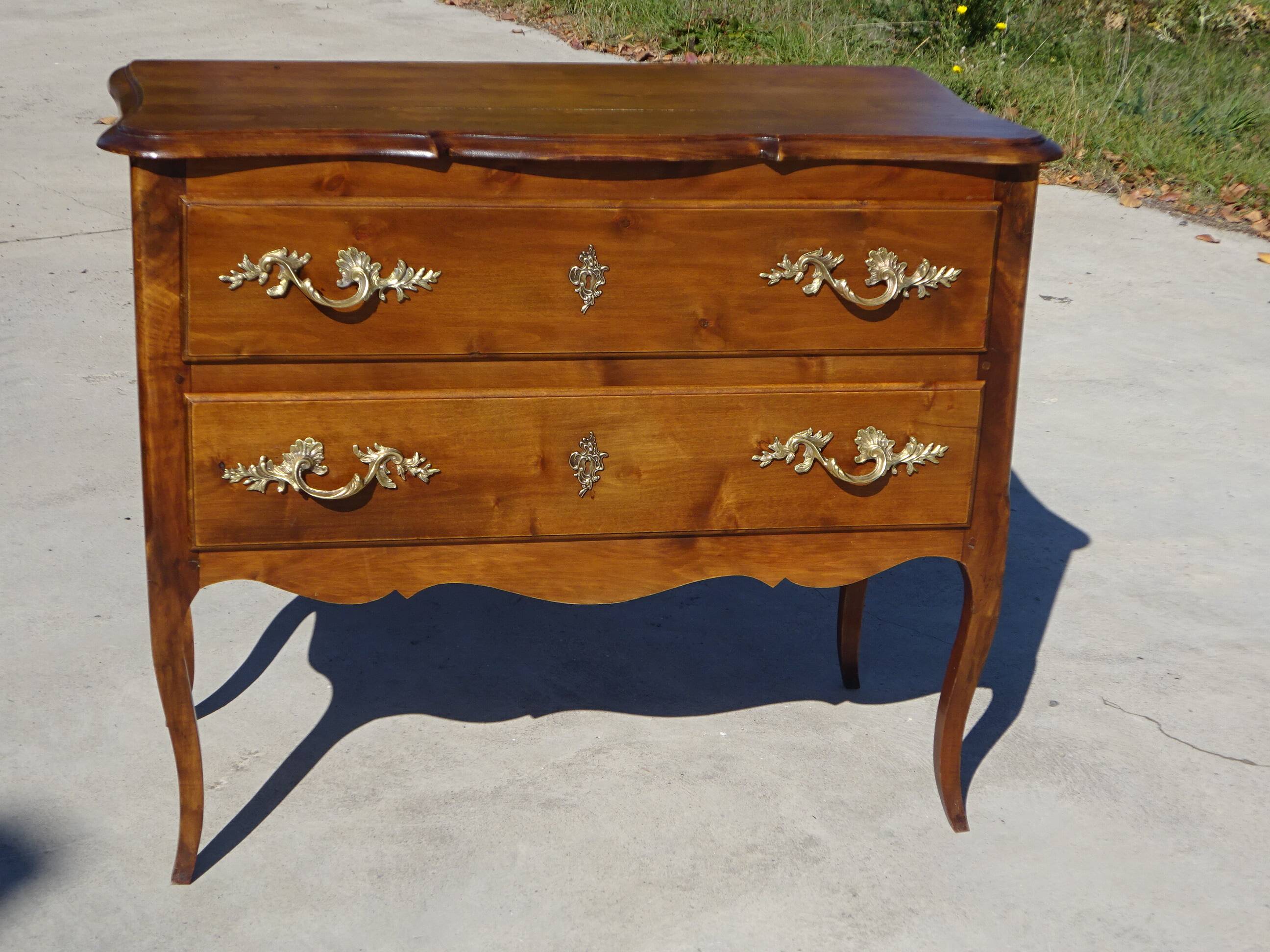 Commode 2 tiroirs de style Louis XV