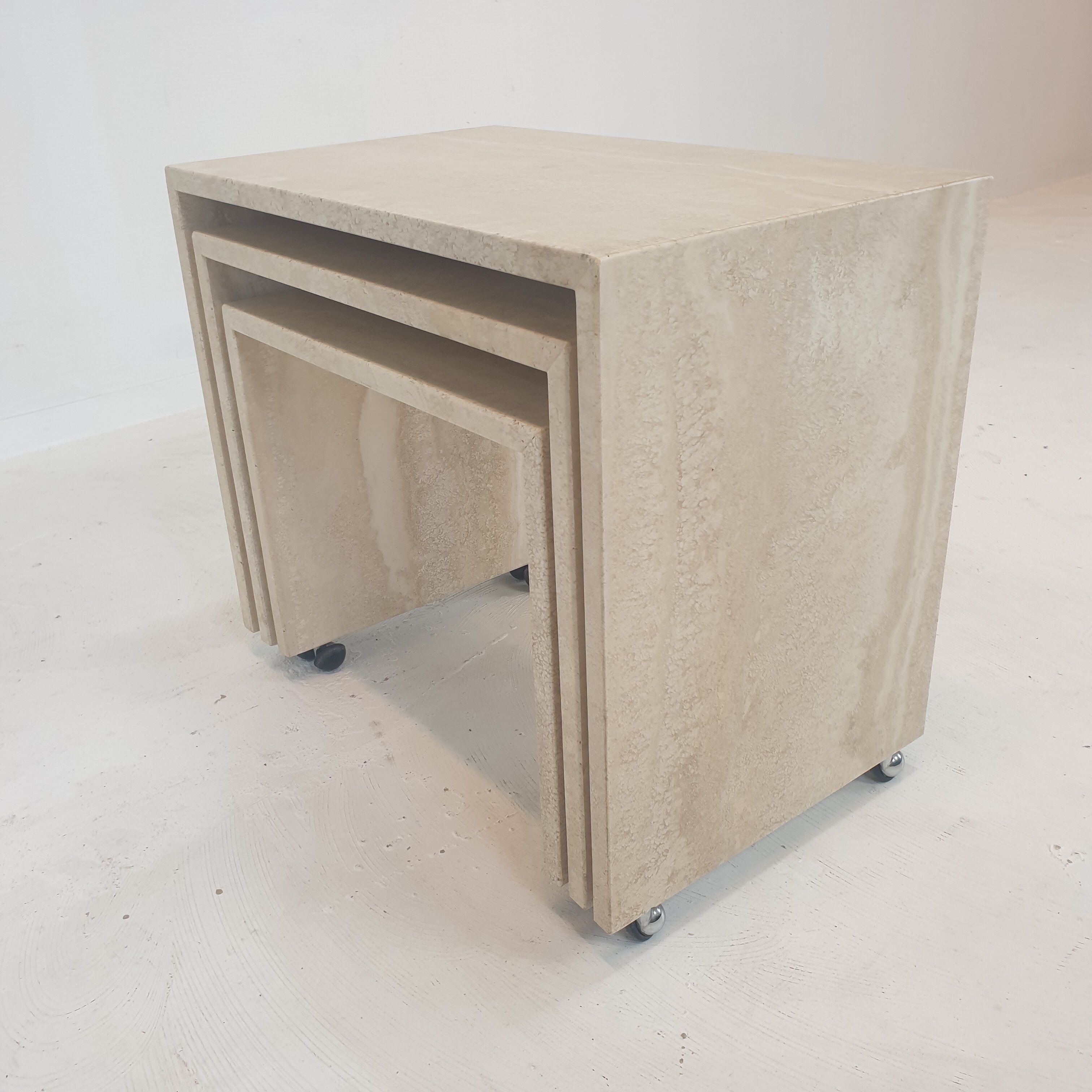 Set of 3 Italian Travertine Nesting Tables, 1980s