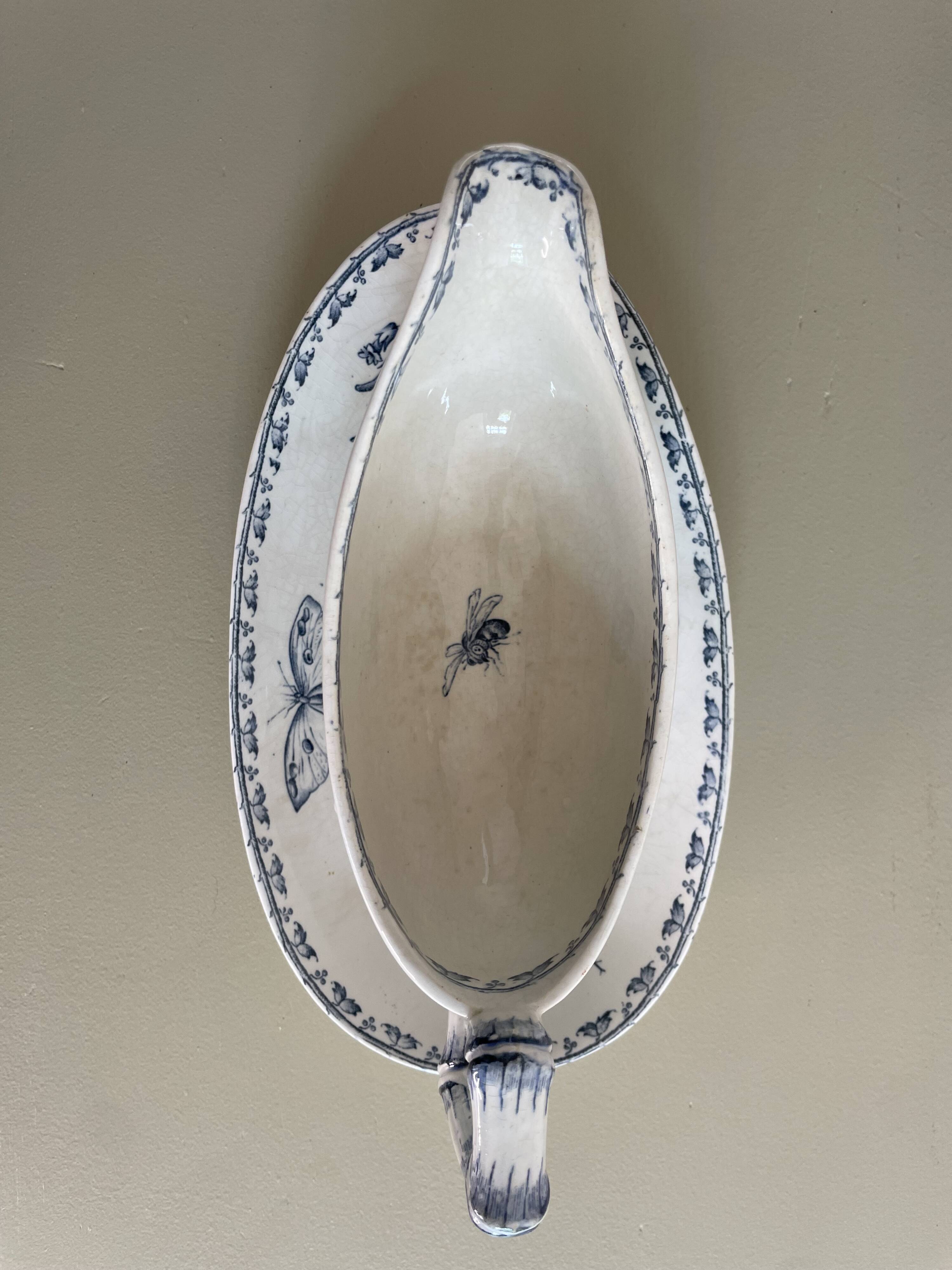 Sauce boat in blue iron earth Sarreguemines model Carmen