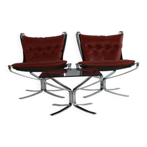 Chaises et table Falcon