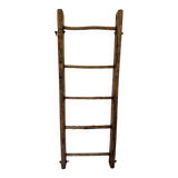 Old wooden ladder / rack