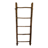 Ancienne échelle / râtelier en bois