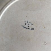 Plat rond terre de fer Badonviller "Jasmin" papillon