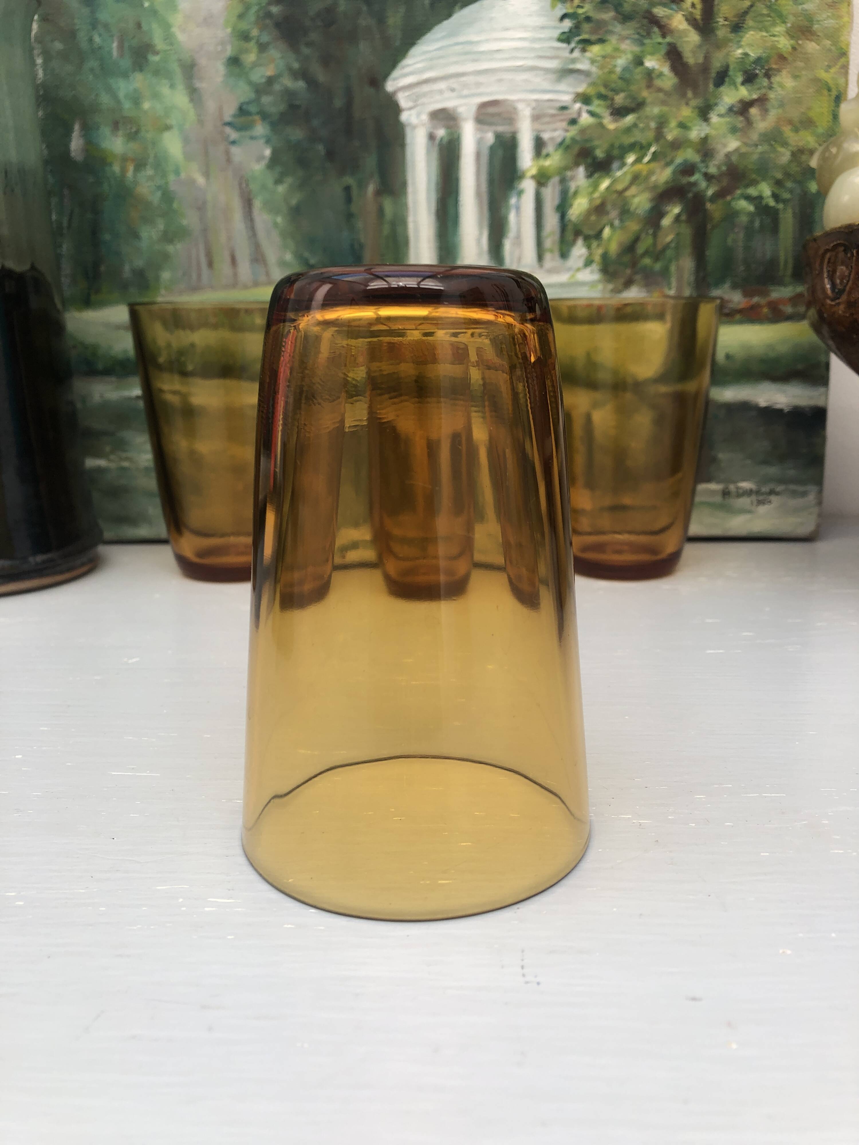 set of 4 amber yellow glasses from the 70s, signed France