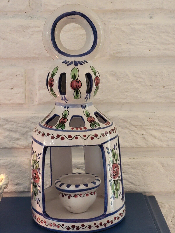 Ceramic candle holder