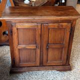 Rare petit buffet en noyer fin xviie début xviiie siècle