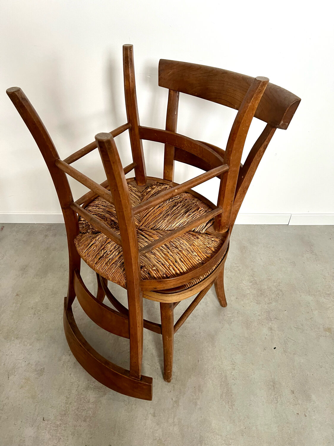 Lot de 6 chaises de ferme rustique début XX eme en bois / bistrot