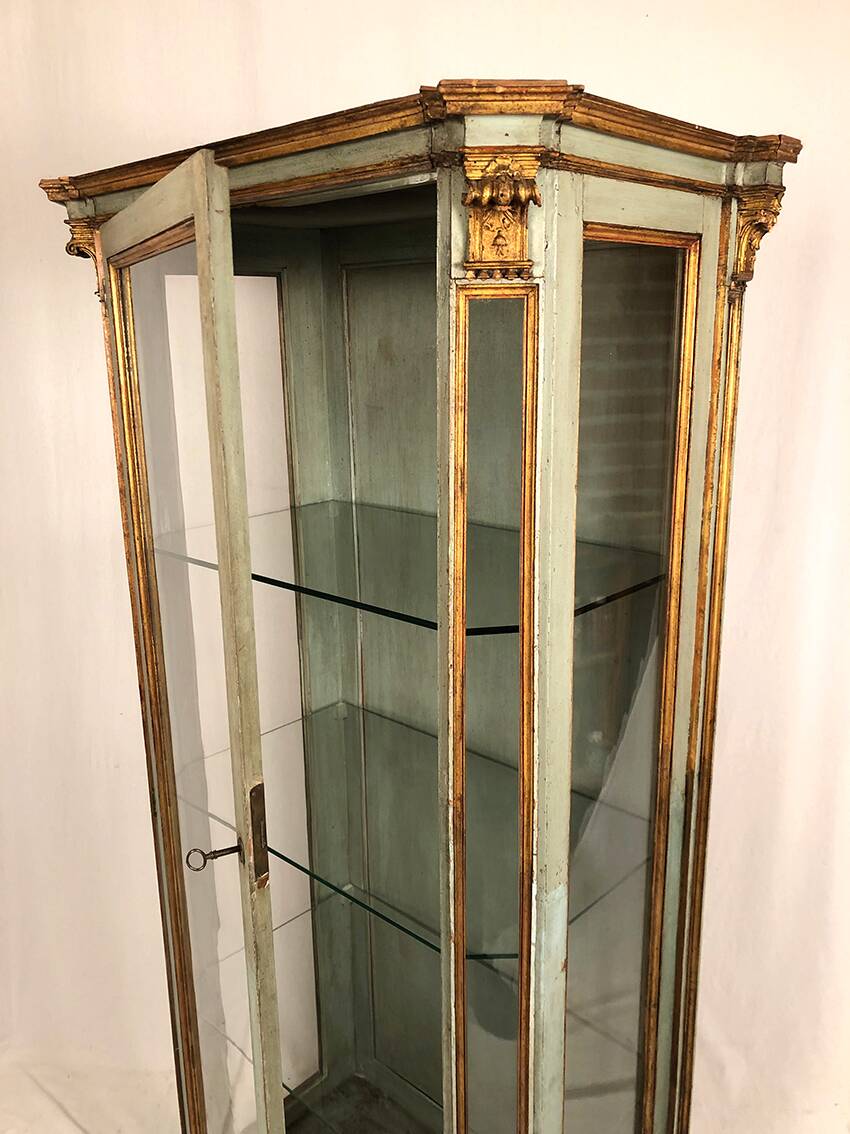 Showcase in blue/green lacquered wood, gold trim, Italy 18th-early 19th century