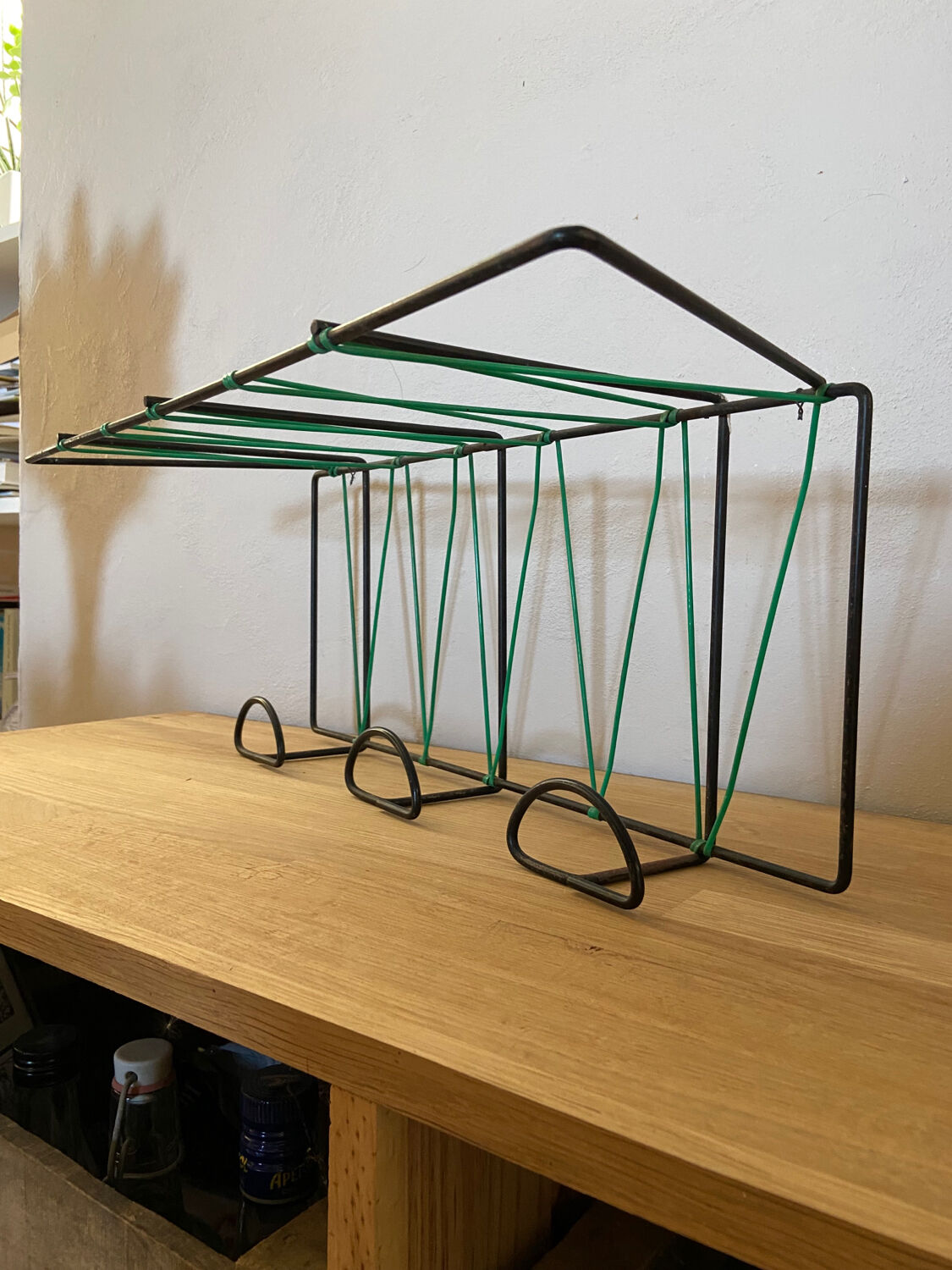 Scoubidou coat racks