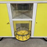 Yellow vintage kitchen furniture in Formica