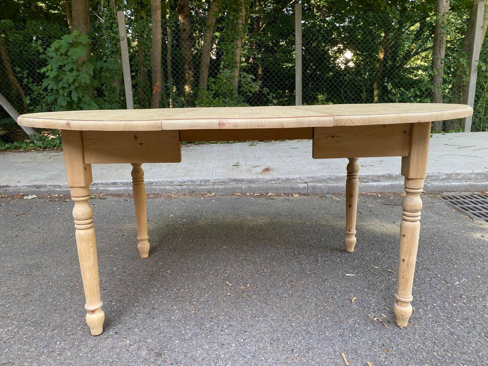 Louis Philippe extendable round dining table 160cm 20th century