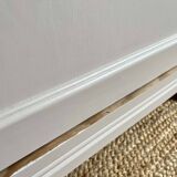 Armoire bonnetière parisienne