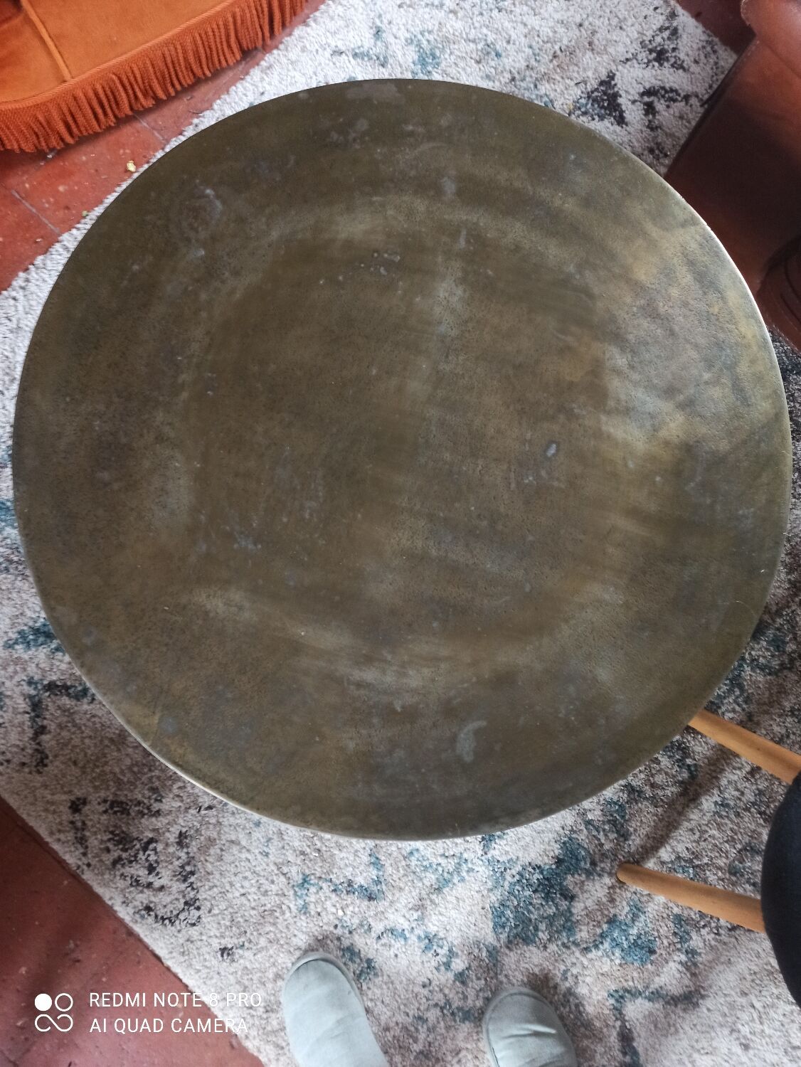 Metal round table