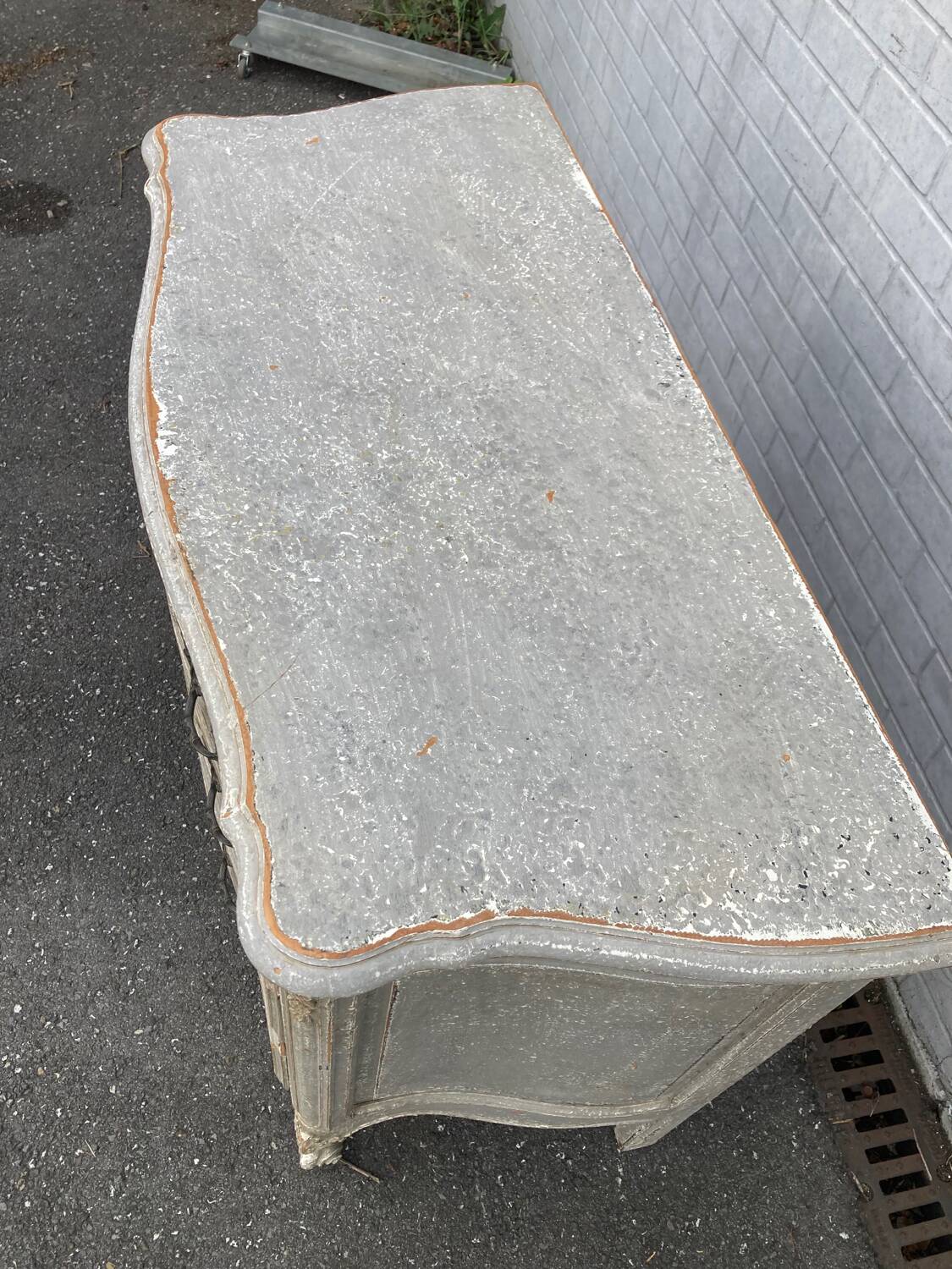 Ancienne commode Plateau en bois