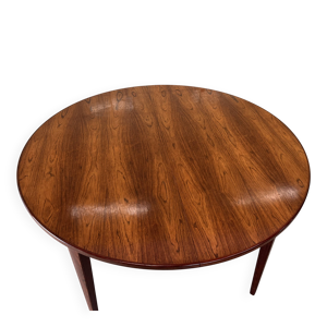 Table à manger modèle