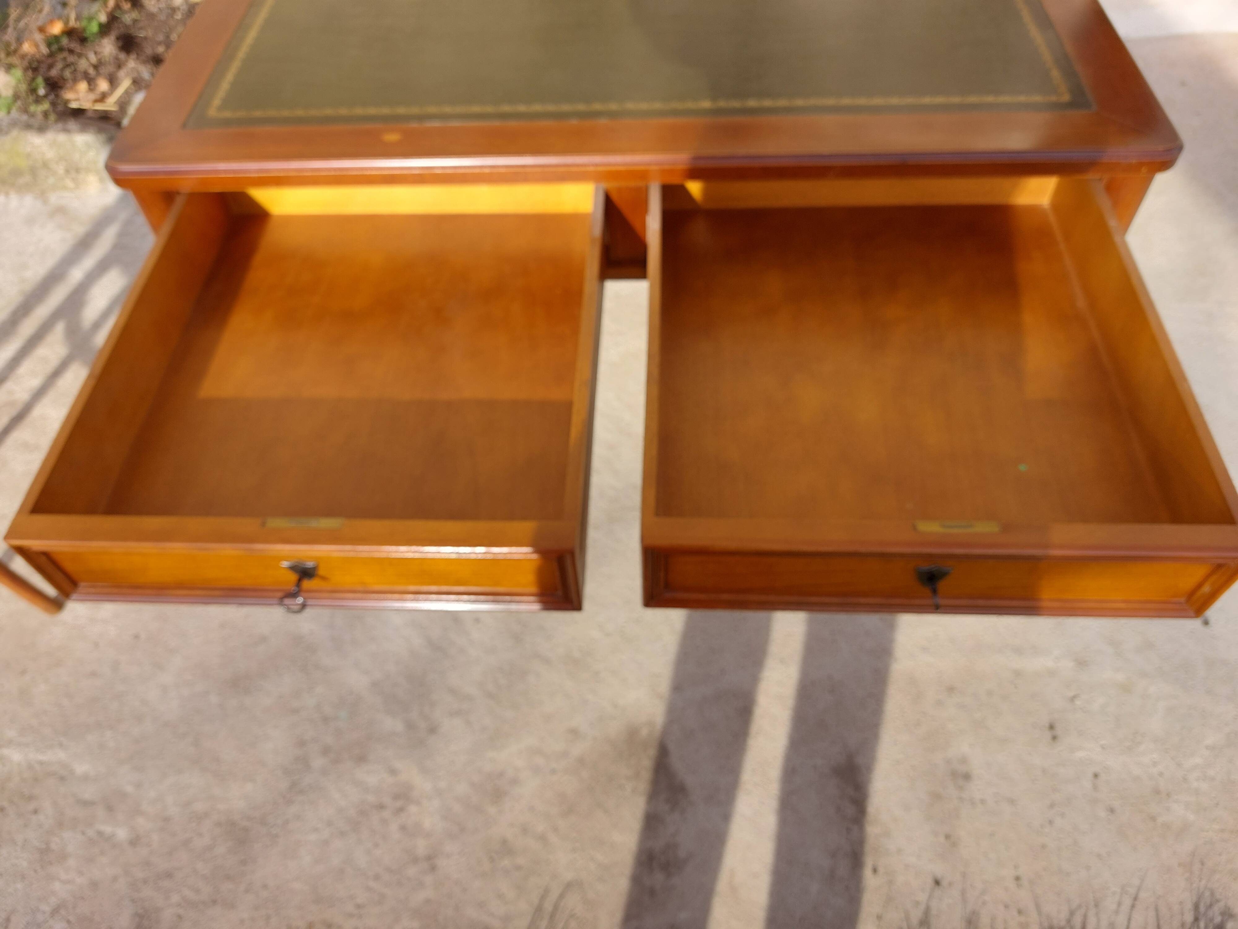 Green leather tray desk