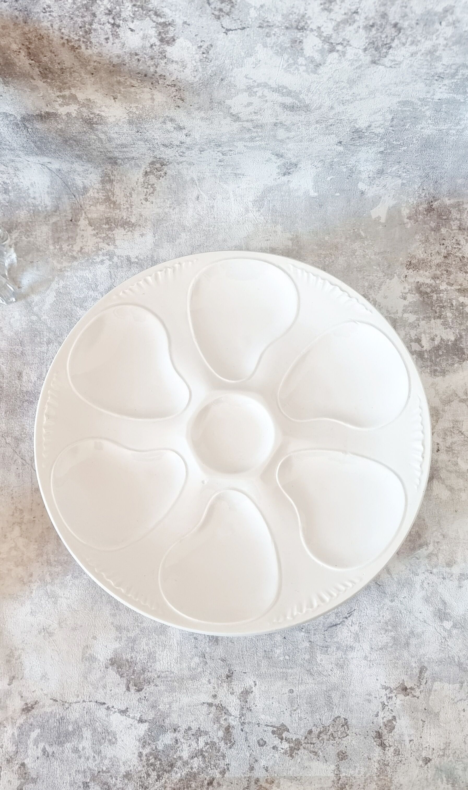 6 french porcelain oyster plates