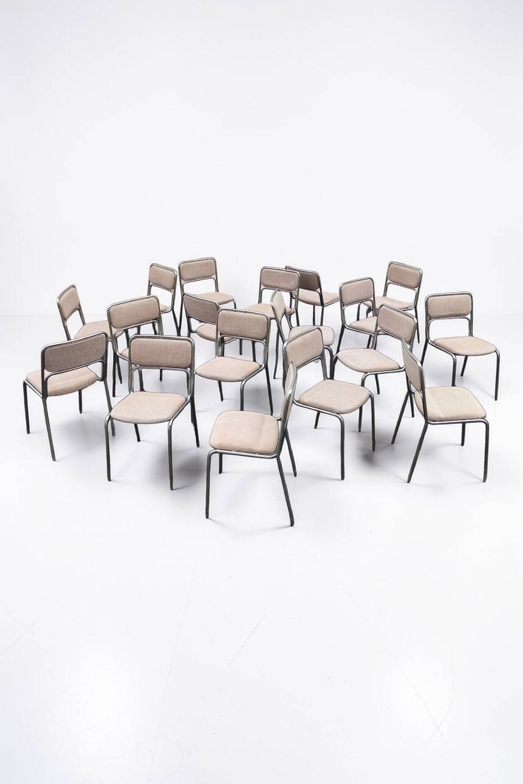 18 tubular design chairs from the 1970s/80s.