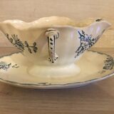 Gravy boat