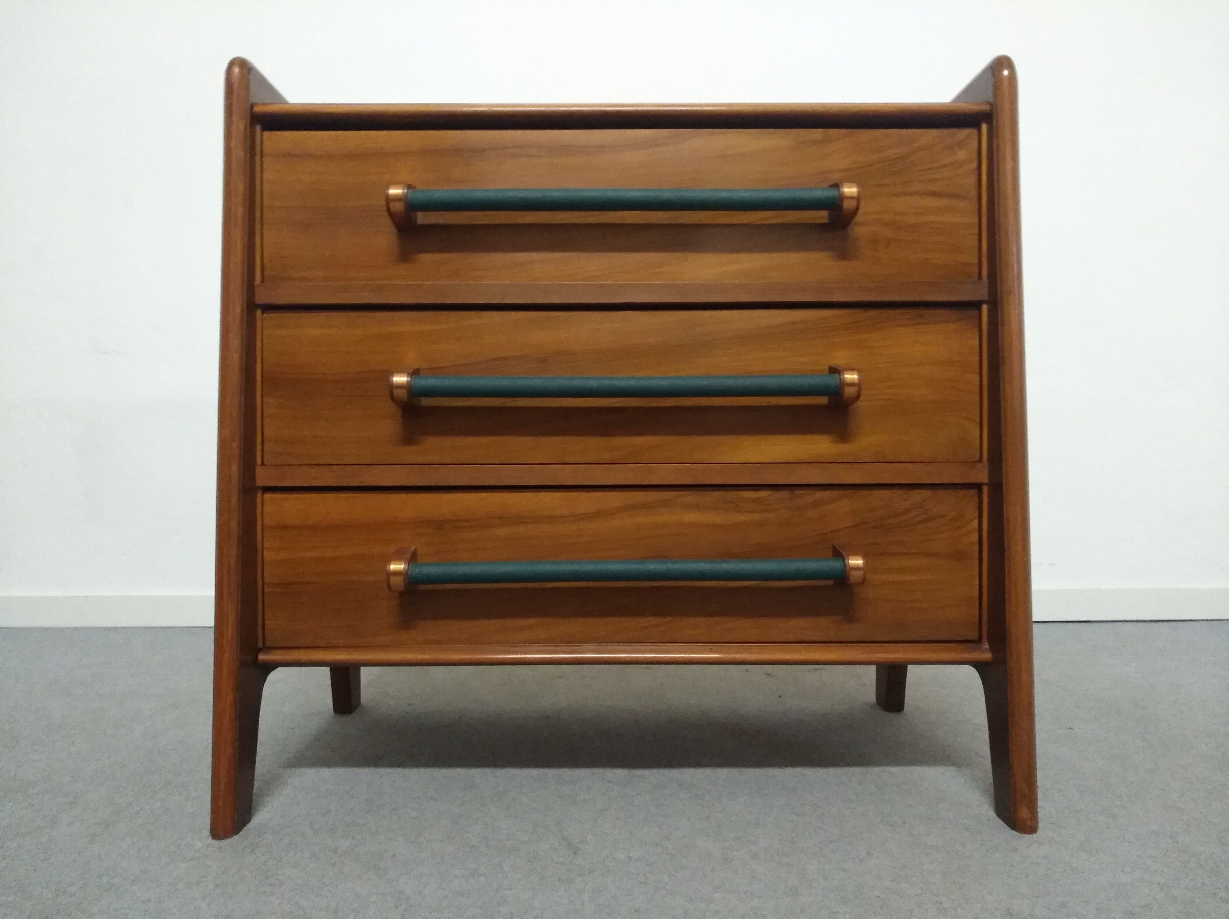 Vintage dresser 1950