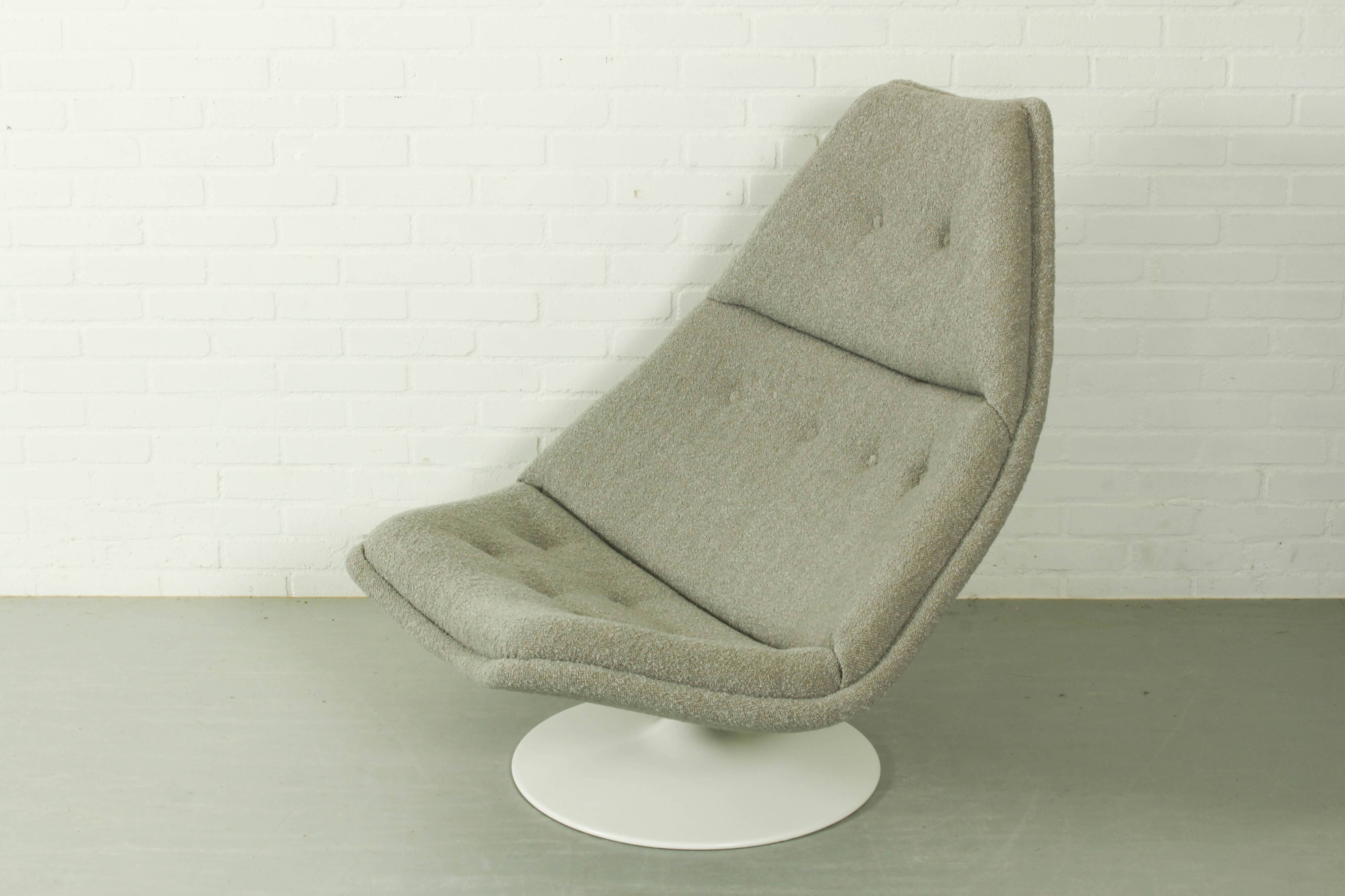 F590 lounge chair designed by Geoffrey Harcourt for Artifort.