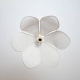 Vintage flower suspension