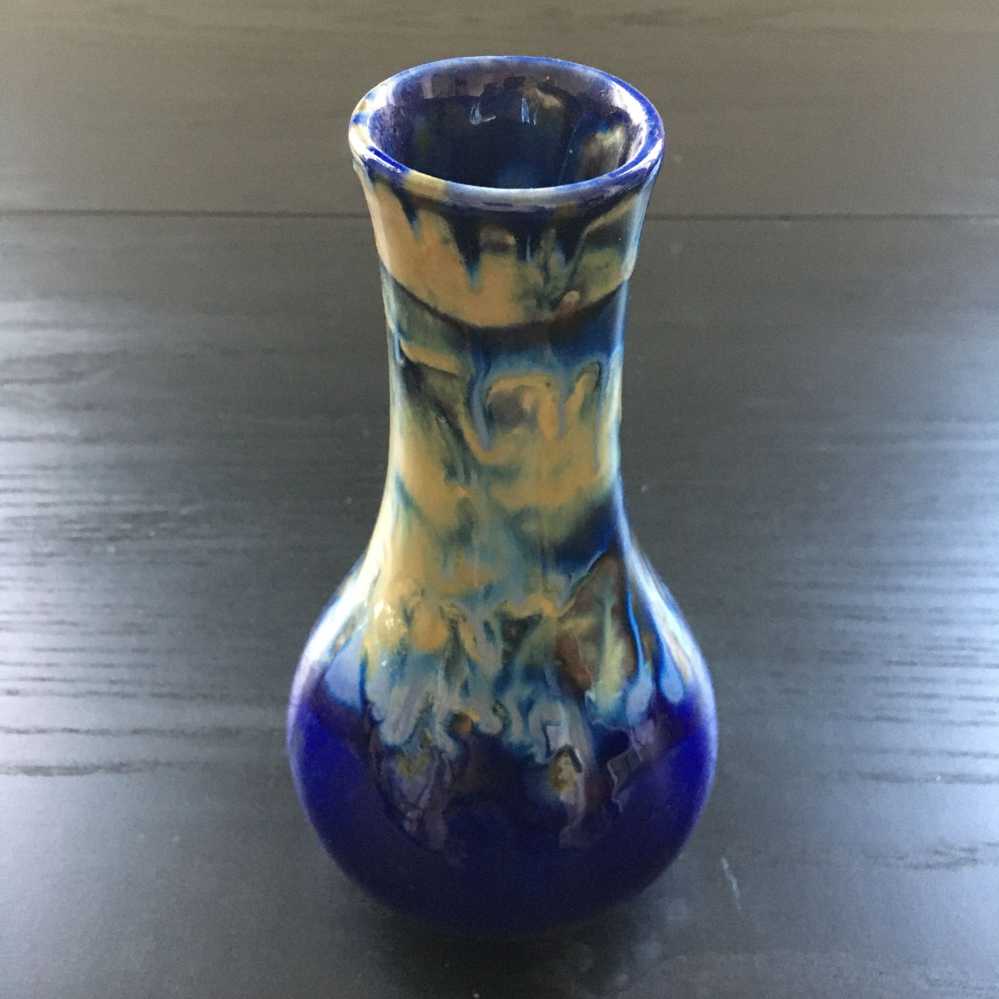 Vase bleu flammé