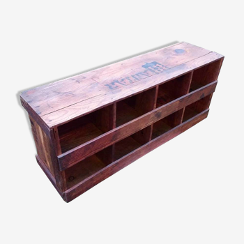 Shelf antar vintage crate