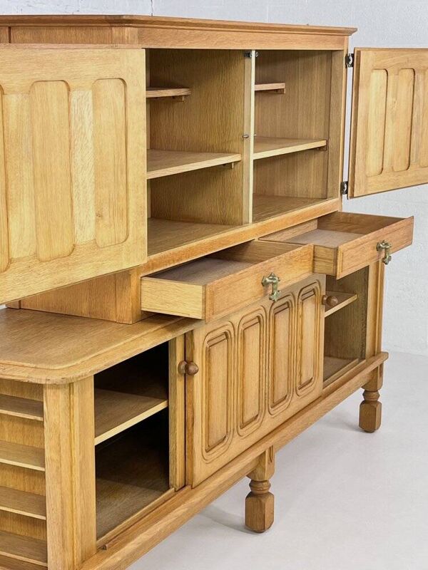 Enfilade Midboard Mathias en chêne et laiton par Guillerme et Chambron