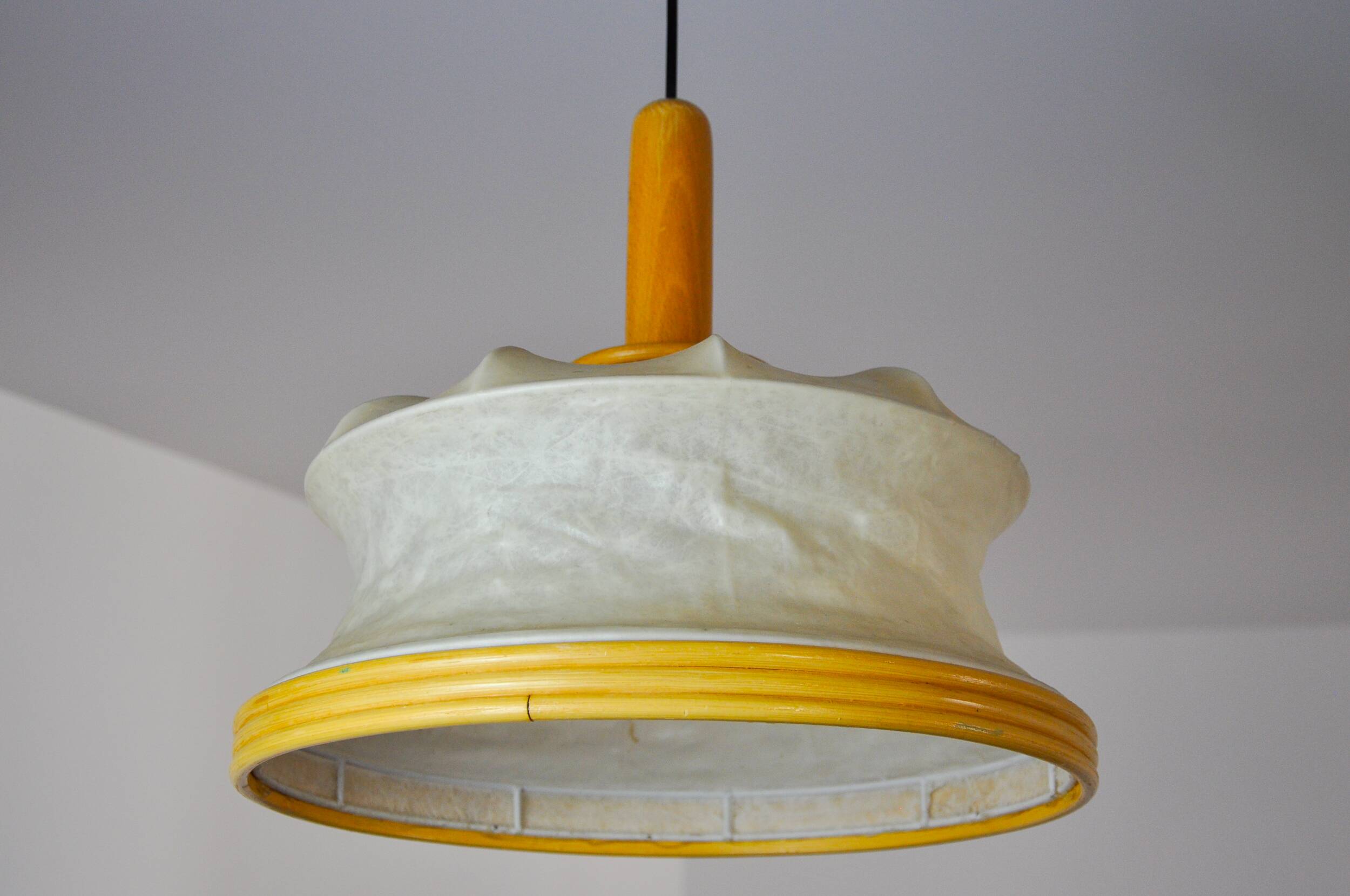 "Cocoon" pendant light, resin and pine, Italy, 1970