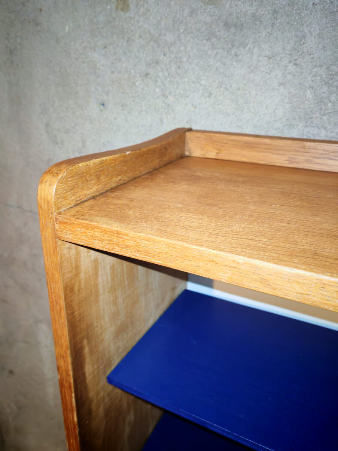 Perriand-style bookshelf unit