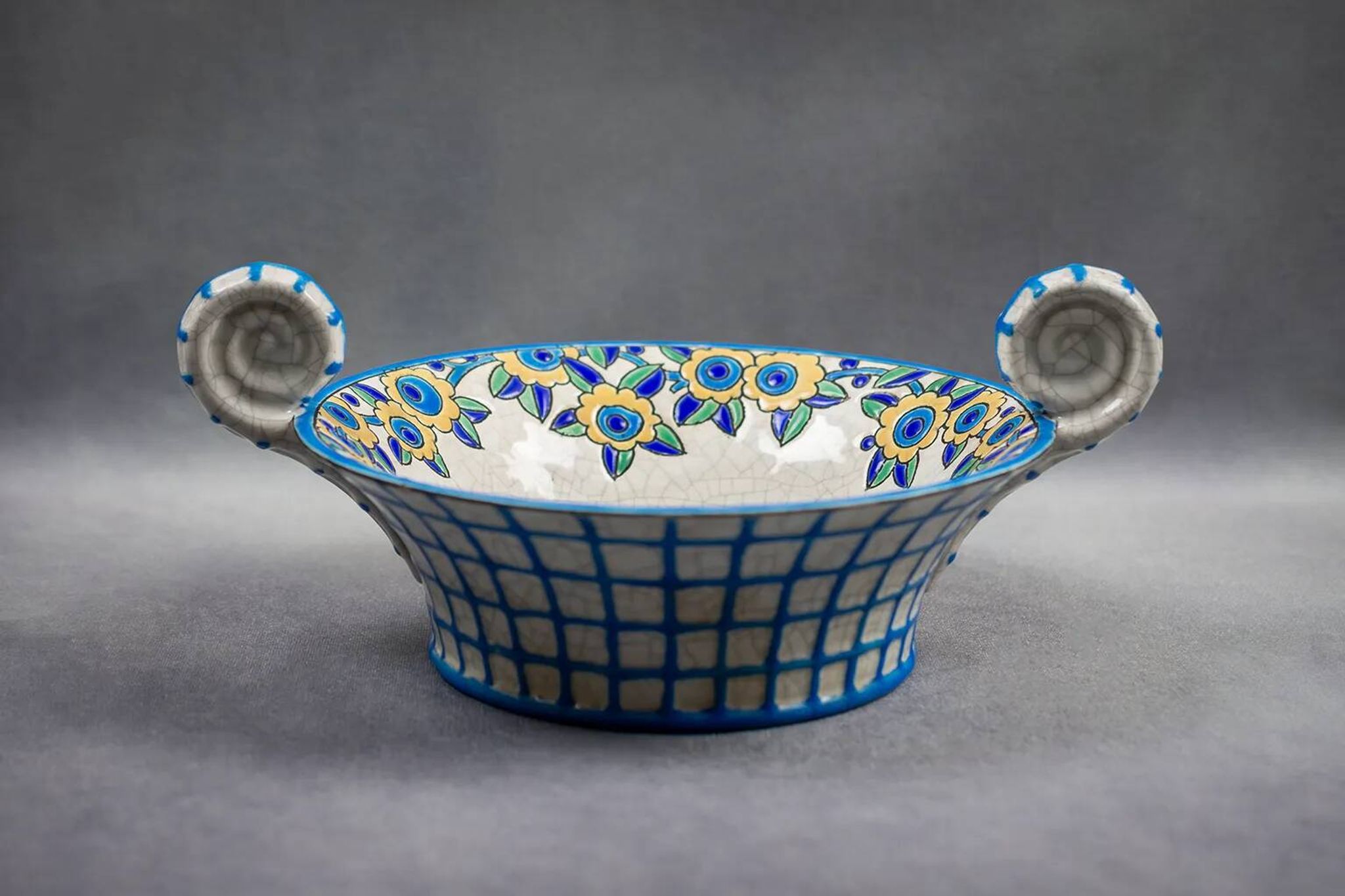 Longwy enamel bowl with handles – Art Deco floral decoration, 1930s