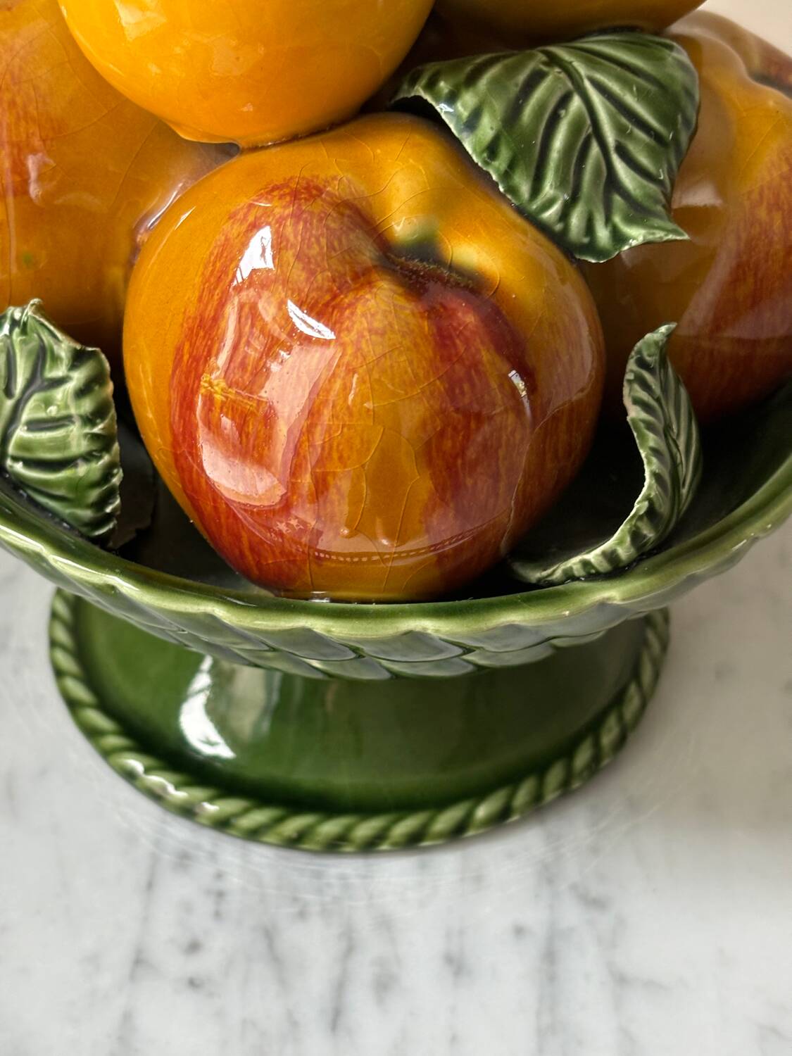 Coupe à fruits en faïence