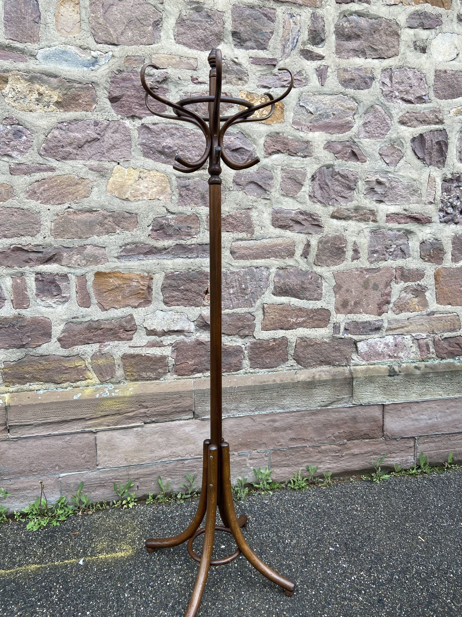 Vintage parrot standing coat rack 70s curved wood French coat rack Bentwoo parrot