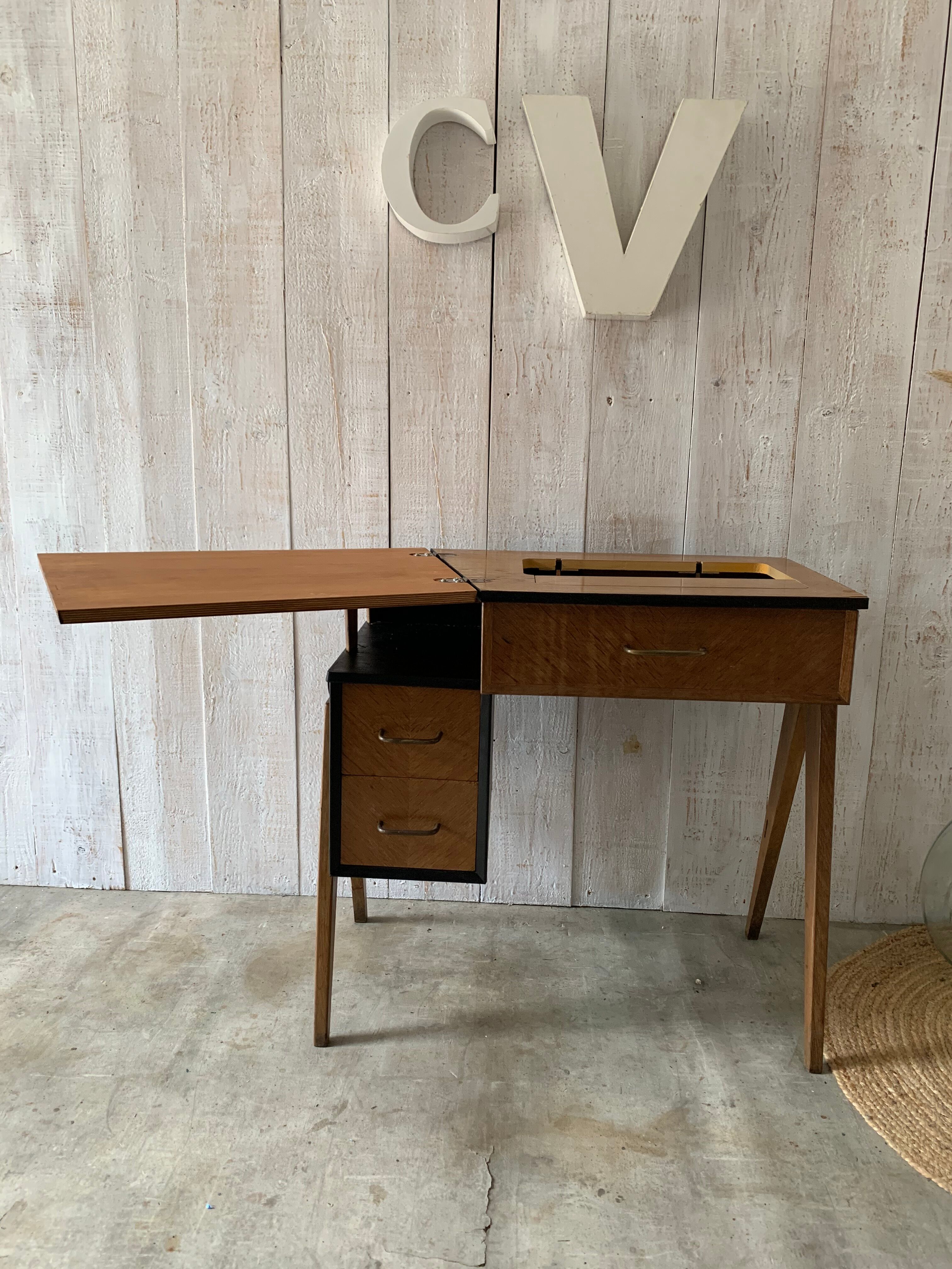 Small desk