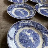Set of 6 Petrus Regout Maastricht plates with white and blue decor