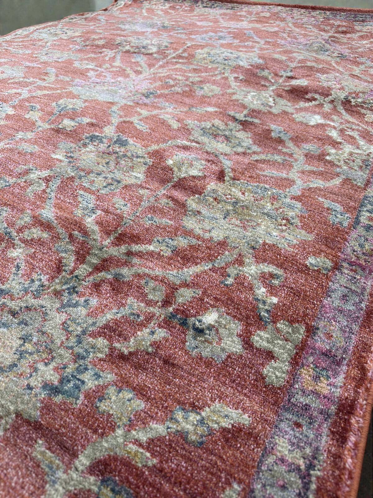 Patterned red carpet